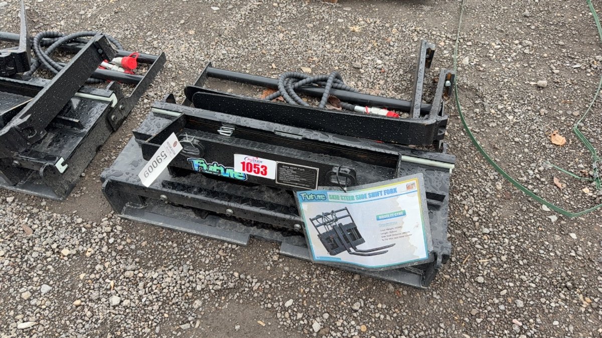 FUTURE 30" DINGO PALLET FORKS
