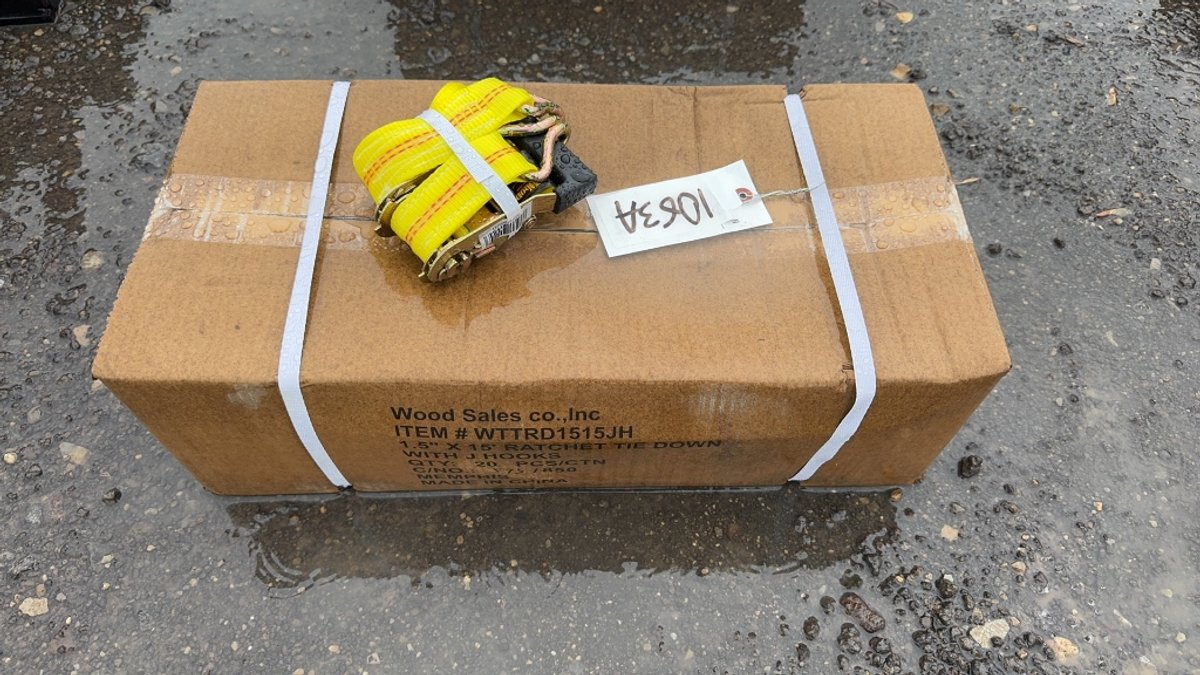 QTY 20) 1.5" X 15' RATCHET TIE DOWN