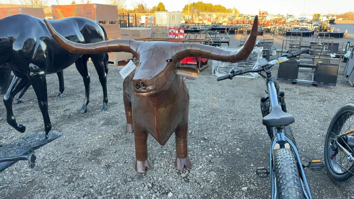 METAL BULL GRILL