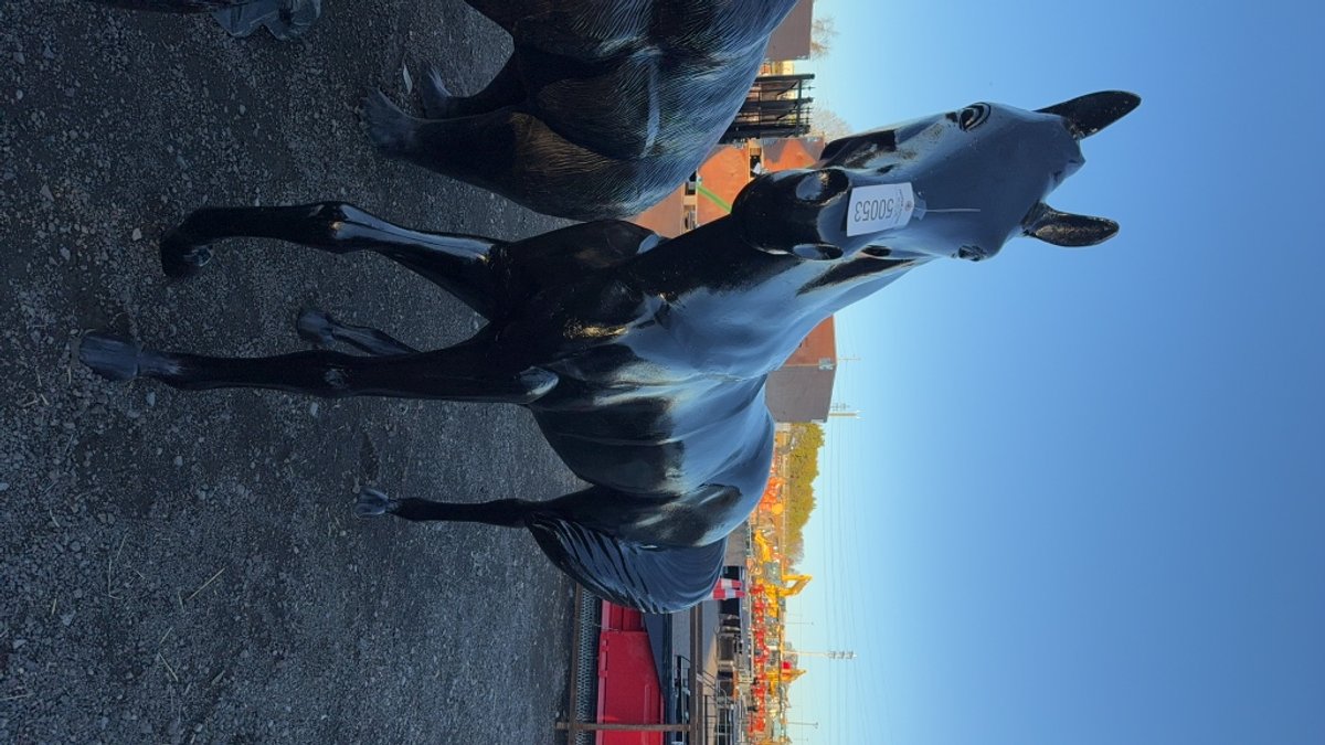 LARGE HORSE STATUE
