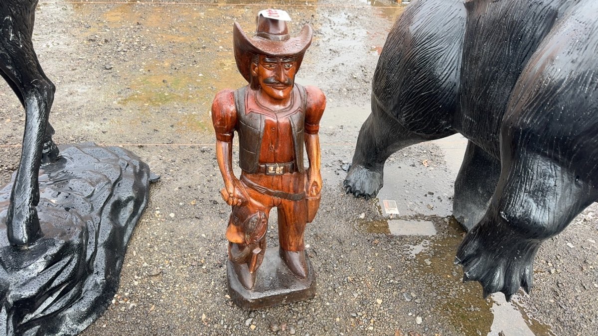 40" WOODEN COWBOY