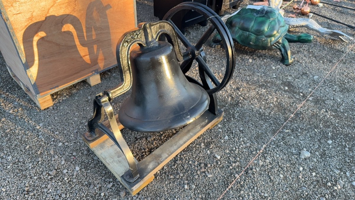 METAL BELL