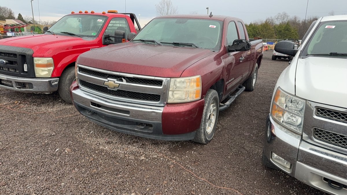 2009 CHEVROLET SILVERADO PICKUP TRUCK