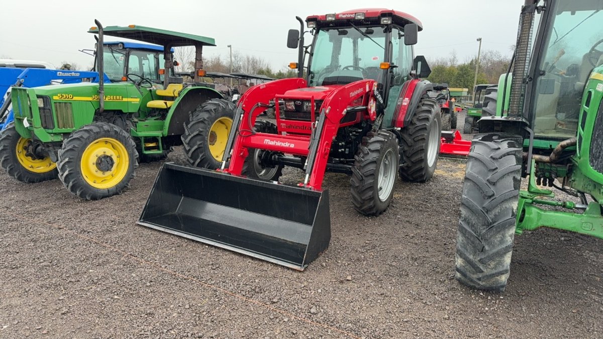 MAHINDRA 6075 TRACTOR