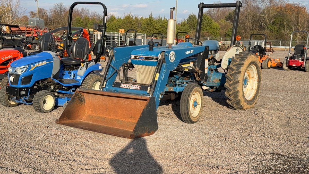 FORD 2910 TRACTOR