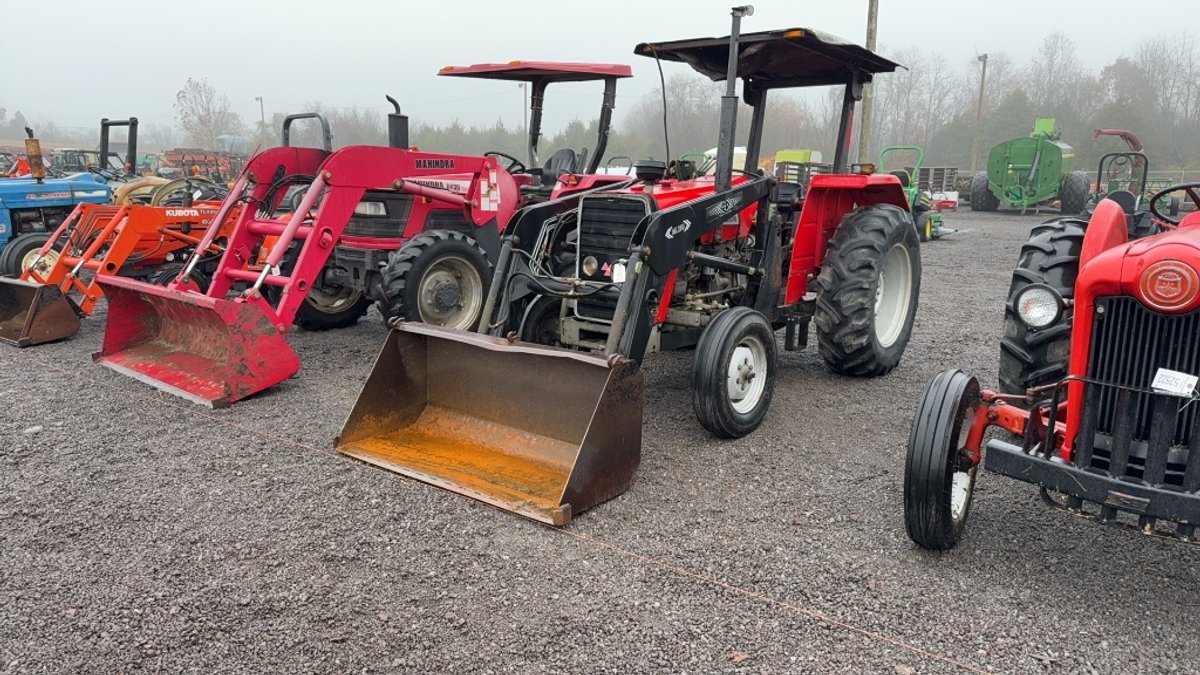 MASSEY FERGUSON 231 TRACTOR