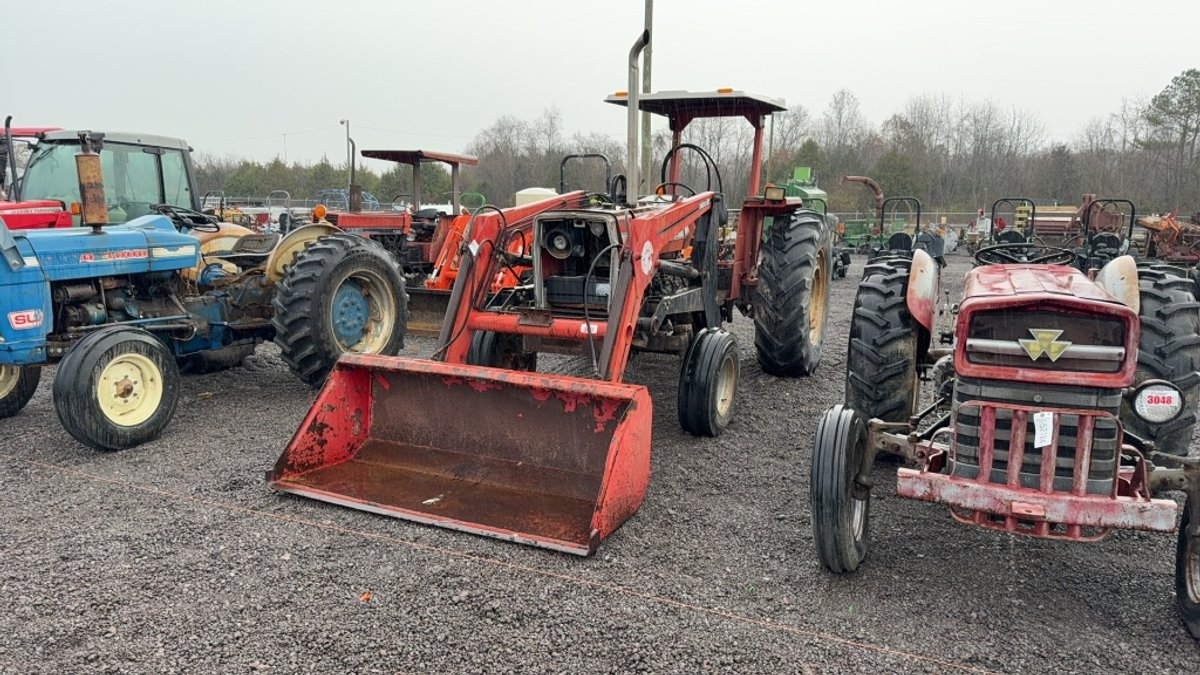 MASSEY FERGUSON 298 TRACTOR