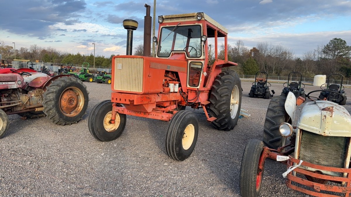 ALLIS CHALMERS TRACTOR