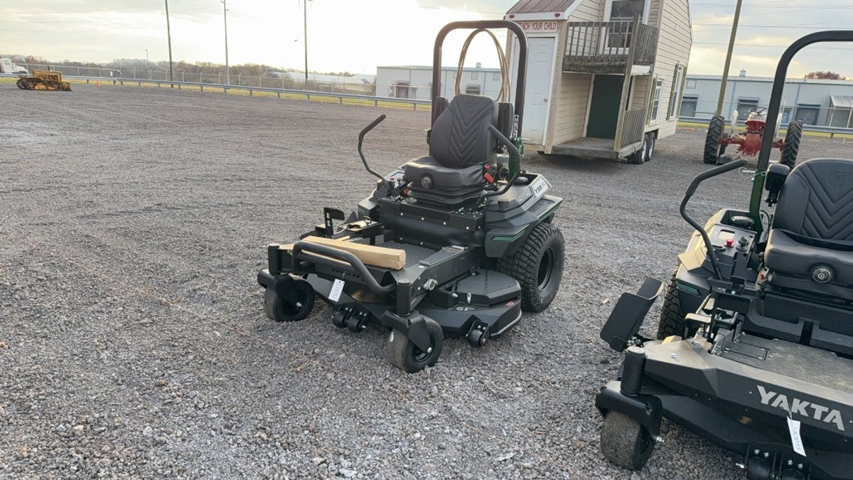 YAKTA YXR 910 ZERO TURN LAWN MOWER
