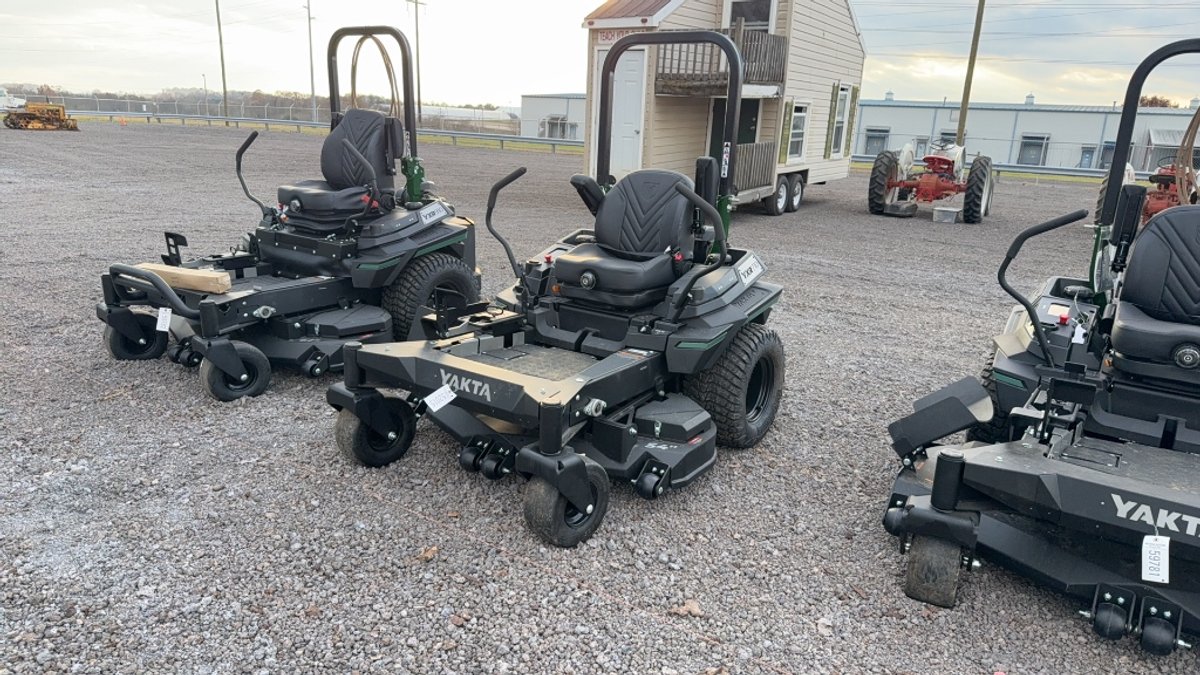 YAKTA YXR 710 ZERO TURN LAWN MOWER