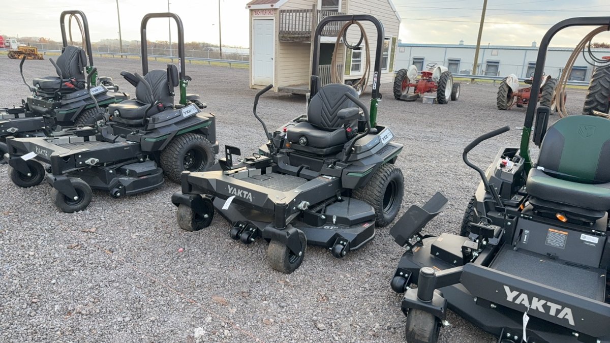 YAKTA YXR 710 ZERO TURN LAWN MOWER
