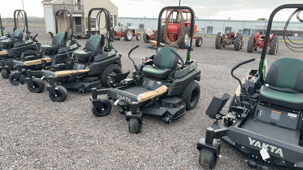YAKTA YXR 120 ZERO TURN LAWN MOWER