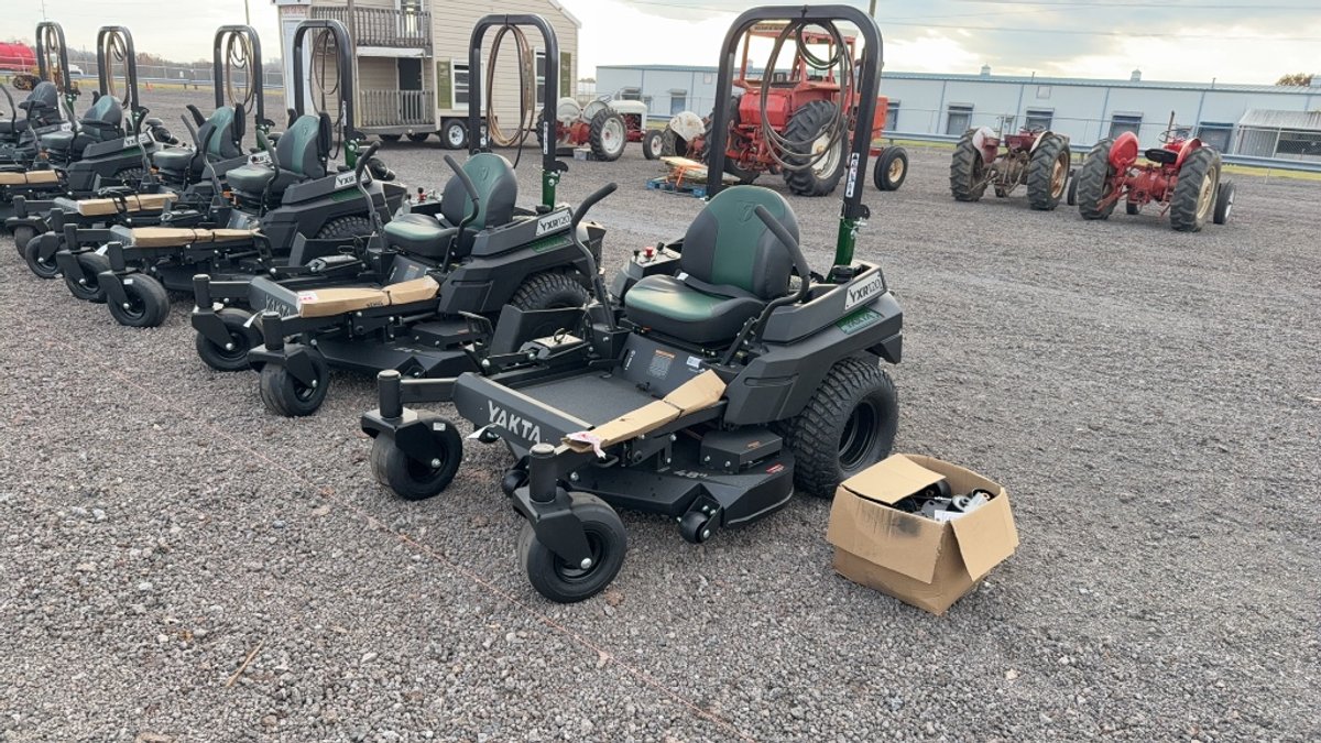 YAKTA YXR 120 ZERO TURN LAWN MOWER