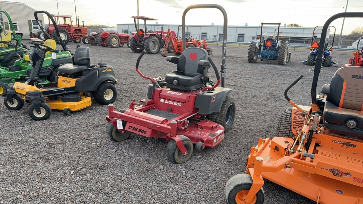 2021 BUSH HOG HDE 2255 ZERO TURN LAWN MOWER