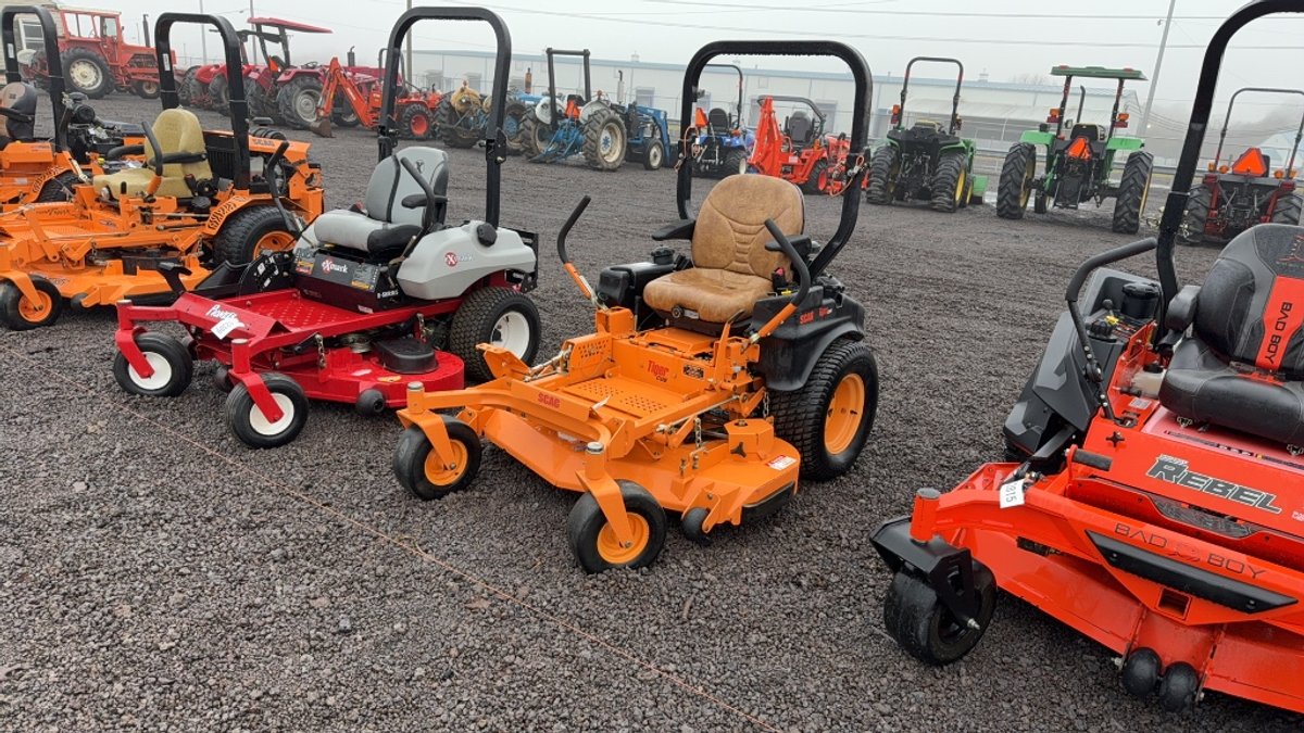 SCAG TIGER CUB ZERO TURN LAWN MOWER