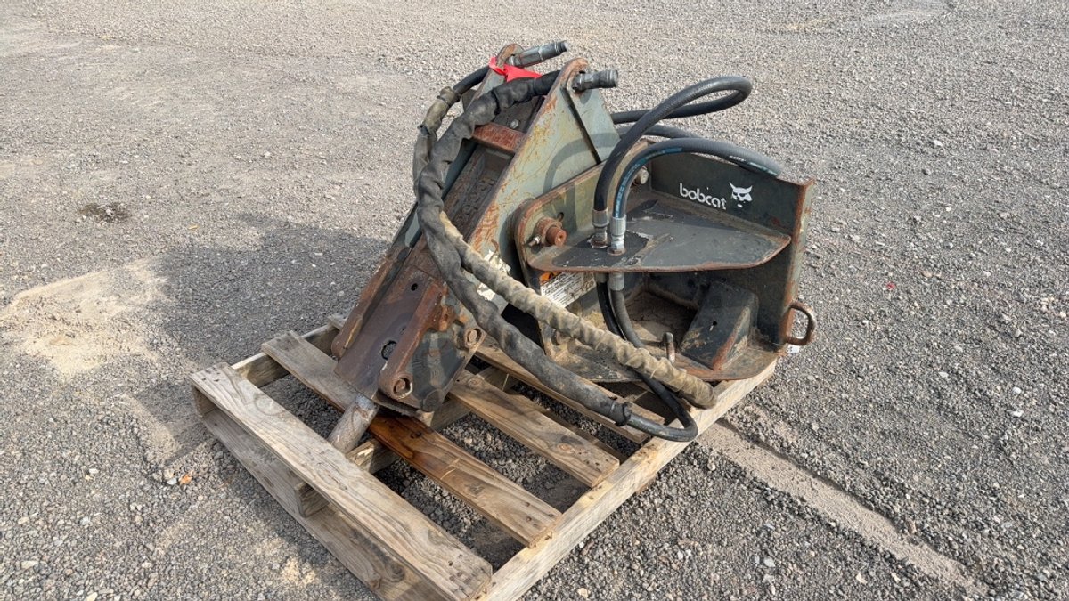 BOBCAT SKID STEER HYD BREAKER