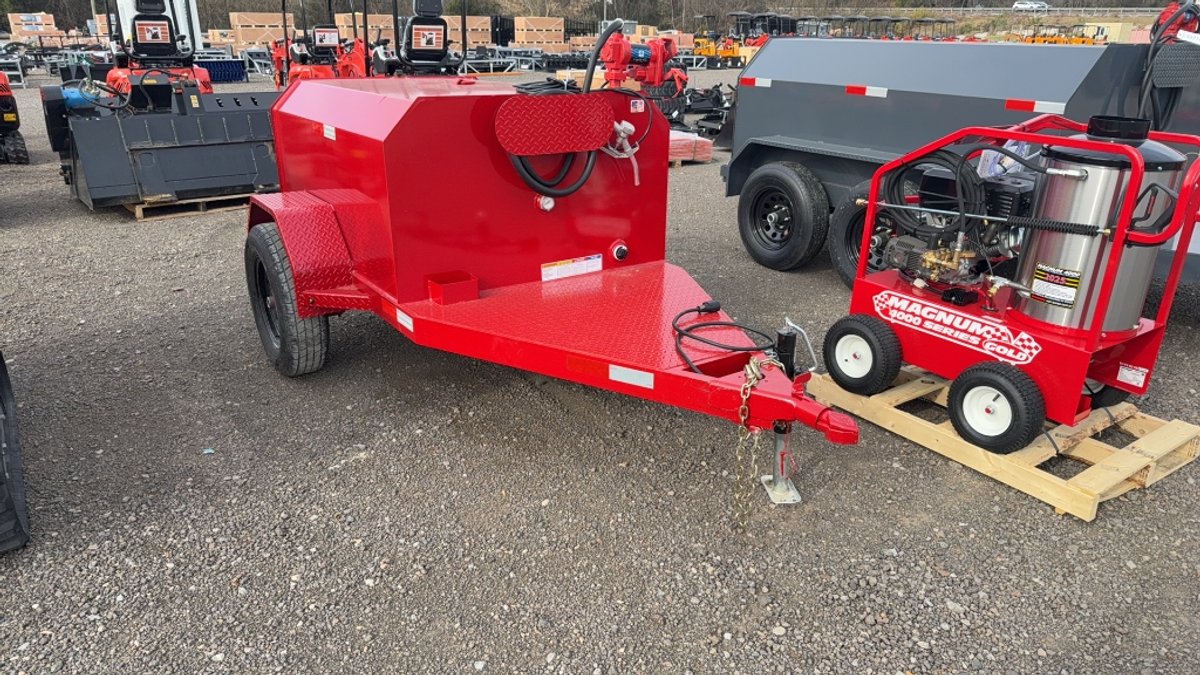 TOWABLE 300 GALLON FUEL TANK