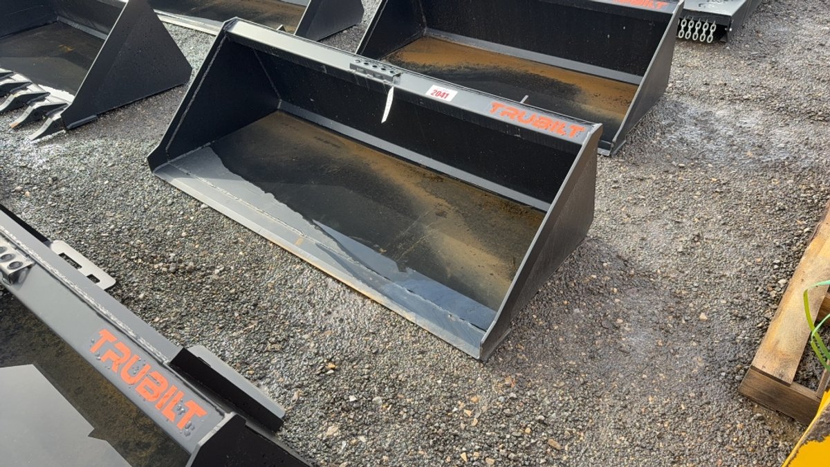 TRUBILT 66" SKID STEER SMOOTH BUCKET