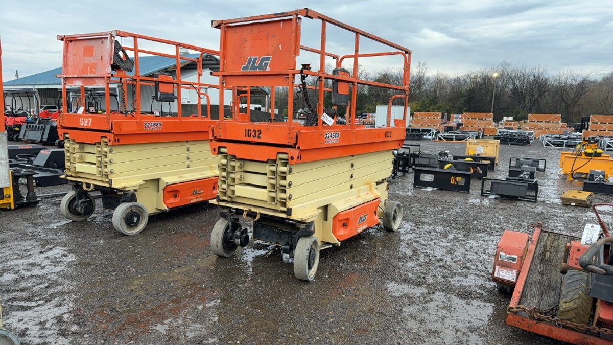 2015 JLG 3246 ES ELECTRIC SCISSOR LIFT