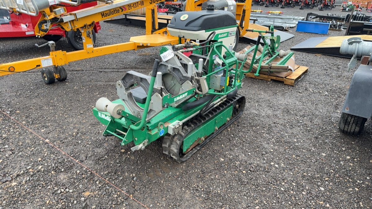MCELROY TRACK STAR NO. 28 FUSION MACHINE