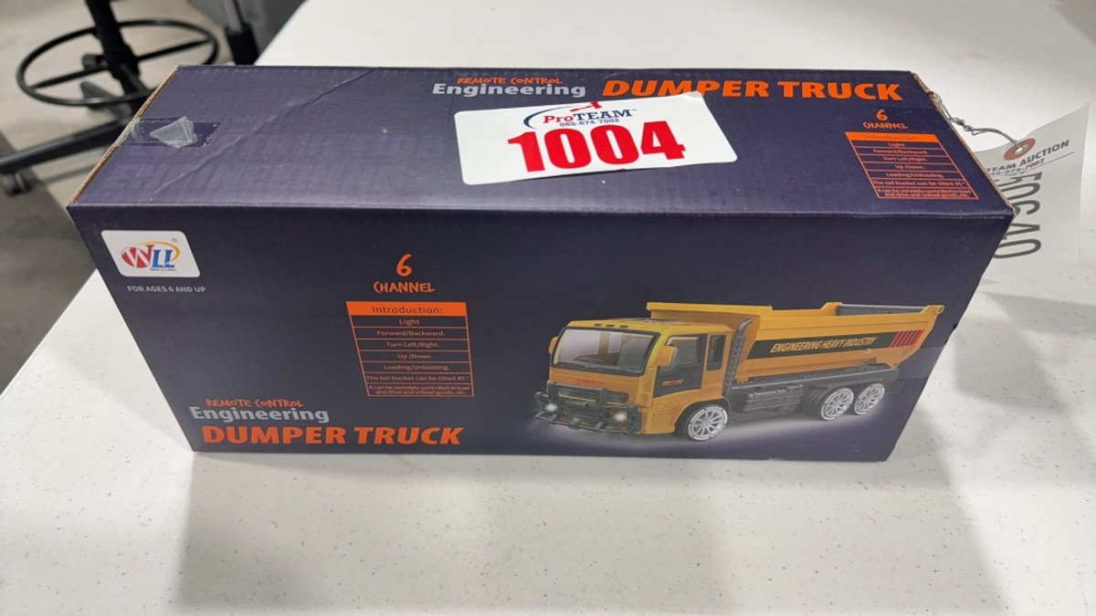 REMOTE CONTROL TOY DUMP TRUCK