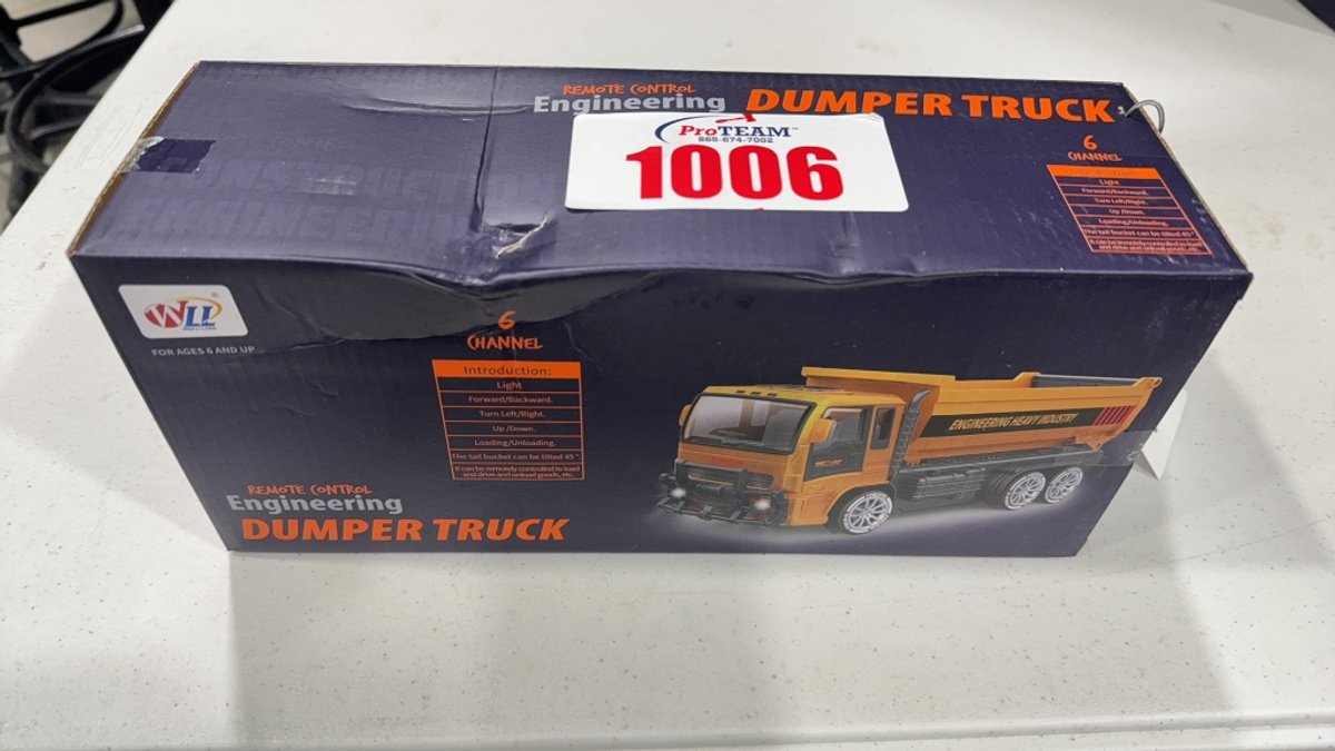 REMOTE CONTROL TOY DUMP TRUCK