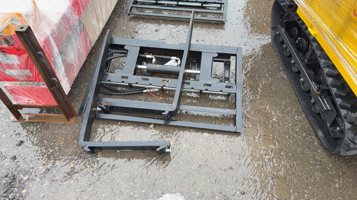 36" DINGO PALLET FORKS