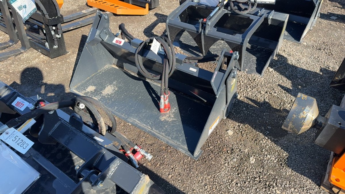 WOLVERINE 48" DINGO 4 IN 1 BUCKET