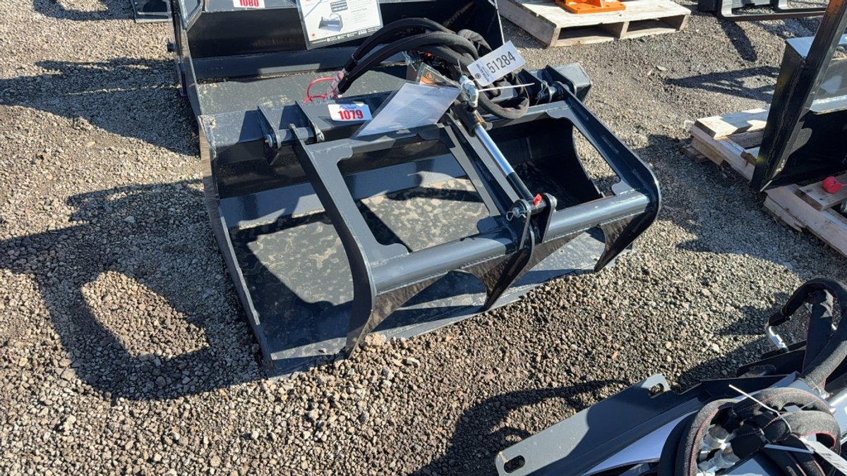 WOLVERINE 44" DINGO GRAPPLE BUCKET