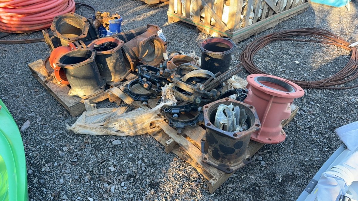 QTY (2) PALLETS OF CAST IRON PIPE FITTINGS