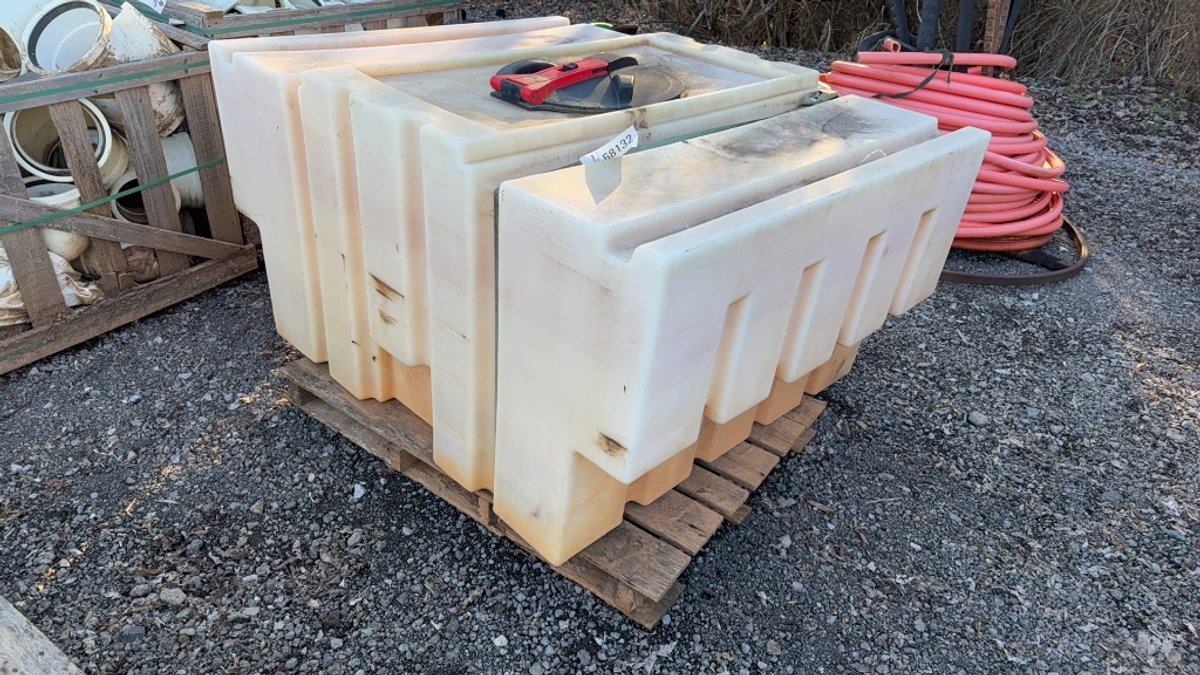 POLY TANK