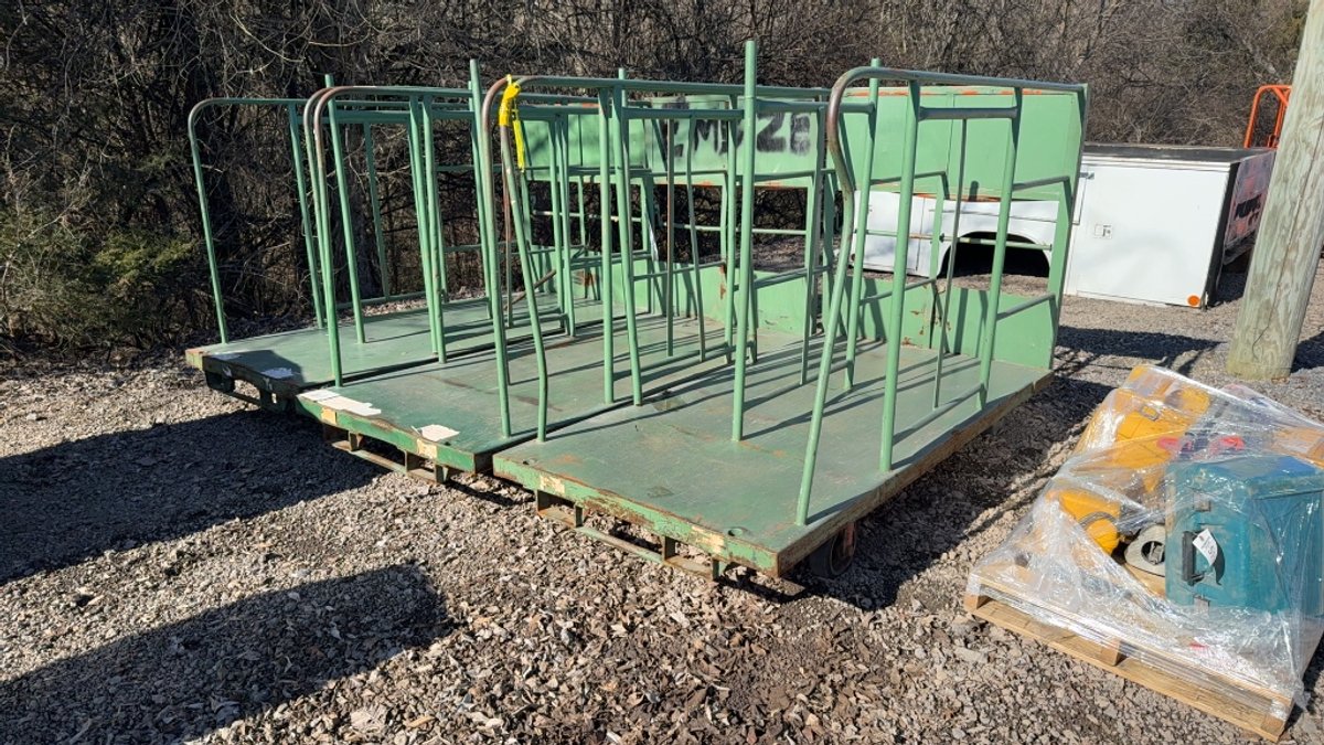 QTY 3) 42" X 84" METAL ROLLING CART