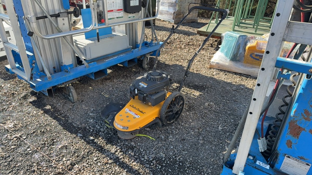 CUB CADET PUSH STRING TRIMMER