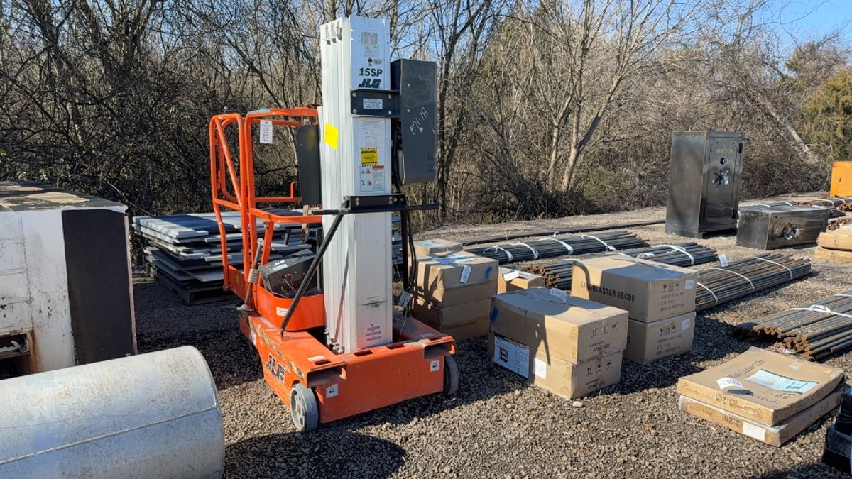 JLG 15SP ELECTRIC MAN LIFT
