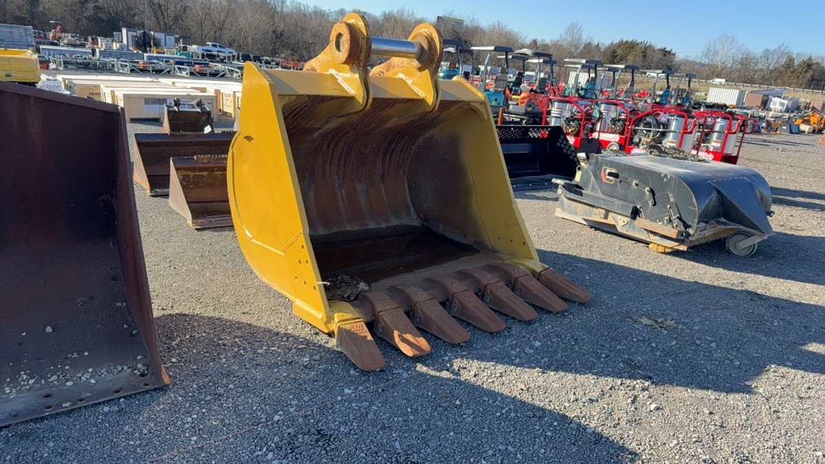 72" EXCAVATOR BUCKET