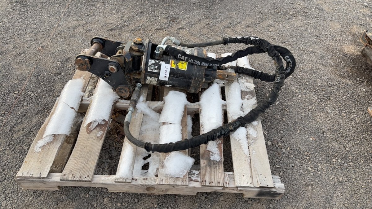 CAT A41 EXCAVATOR POST HOLE AUGER