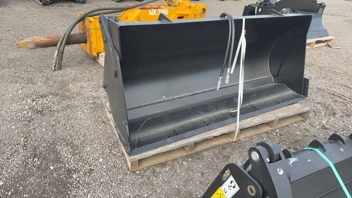 JCB 78" SKID STEER 4 IN 1 BUCKET