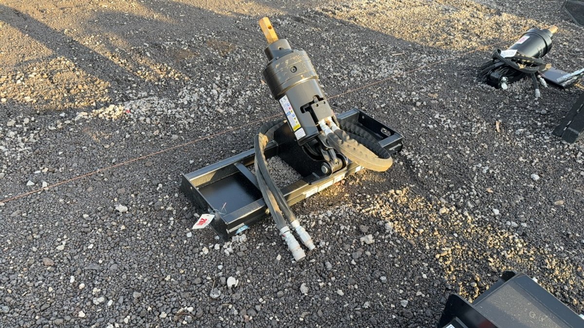 BLUE DIAMOND SKID STEER POST HOLE AUGER