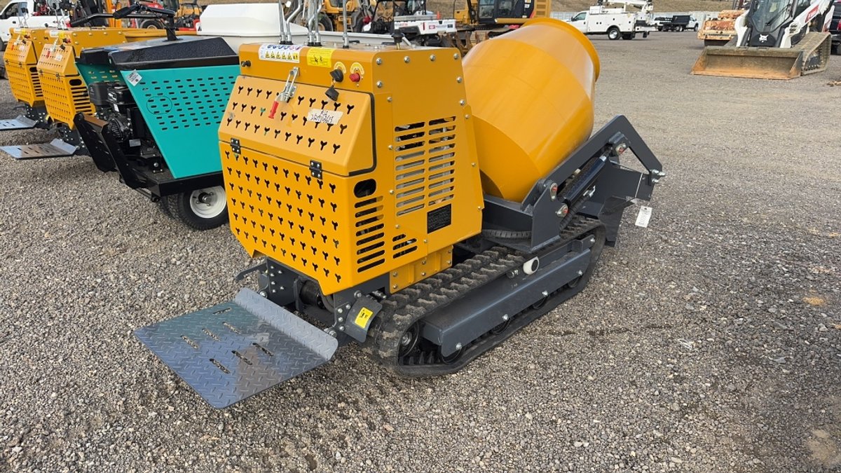 FUTURE JCB400 TRACK SELF LOADING CEMENT MIXER
