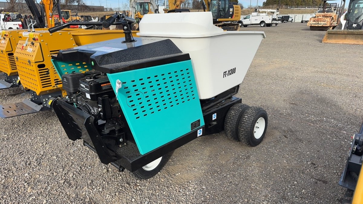 FUTURE FT-31300 MUD BUGGY W/ GAS ENGINE