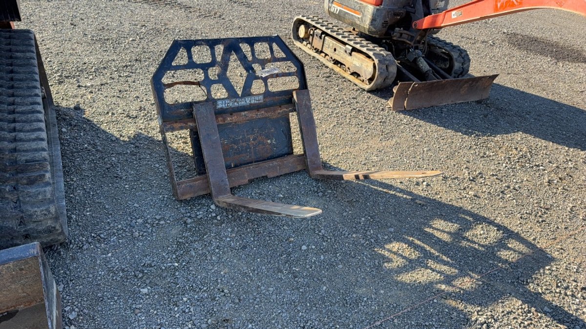 BLUE DIAMOND 36" DINGO PALLET FORKS