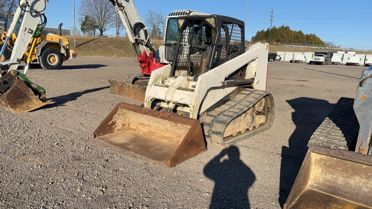 BOBCAT 864 TRACK SKID STEER