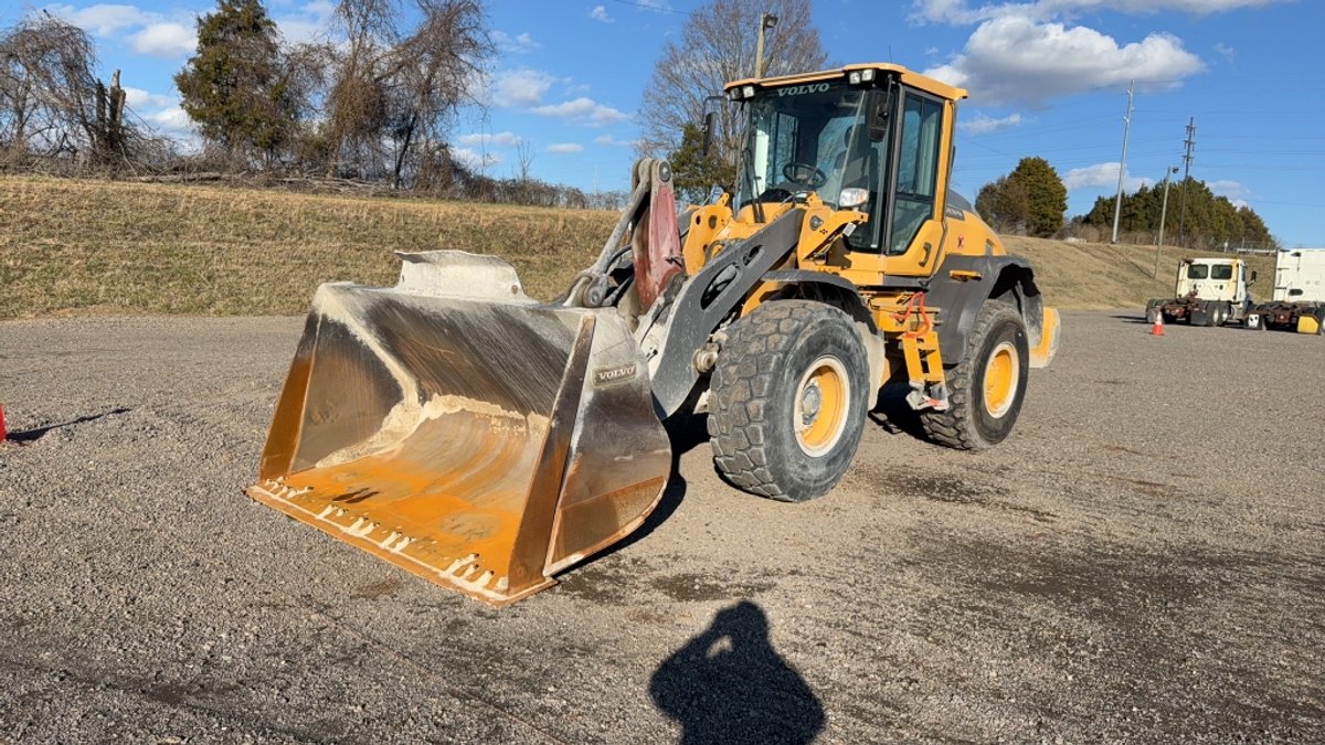 2018 VOLVO L90H ARTICULATING WHEEL LOADER