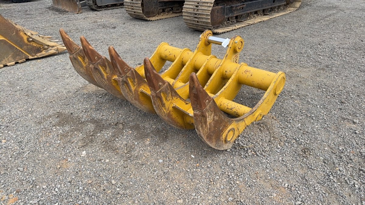 TERAN 66" EXCAVATOR RAKE