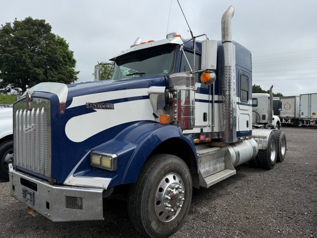 Image for 2018 KENWORTH T800 TANDEM AXLE ROAD TRACTOR