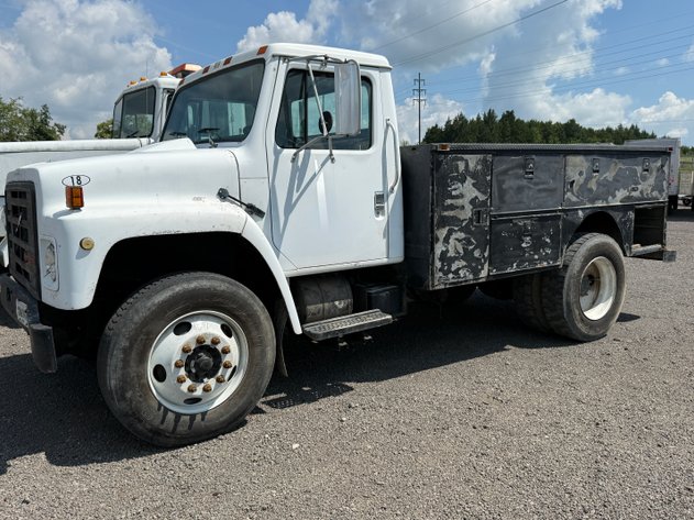 Image for 1986 INTERNATIONAL S1900 SERVICE TRUCK