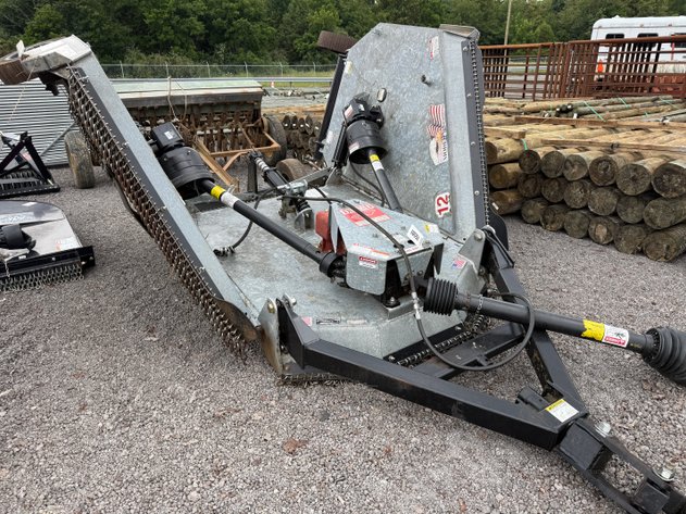 Image for DOUBLE DIAMOND 12' PULL TYPE BATWING ROTARY CUTTER