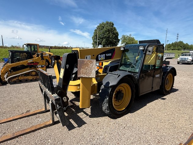 Image for CAT TL642C TELEHANDLER