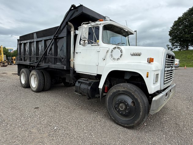 Image for 1994 FORD L8000 TANDAM AXLE DUMP TRUCK