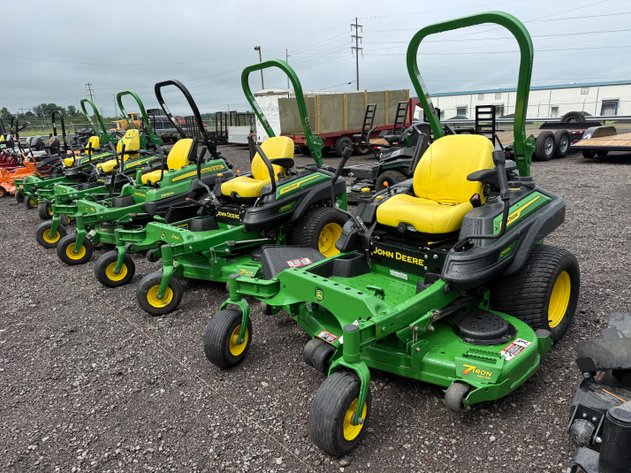 Image for 2013 JOHN DEERE Z950R ZERO TURN MOWER